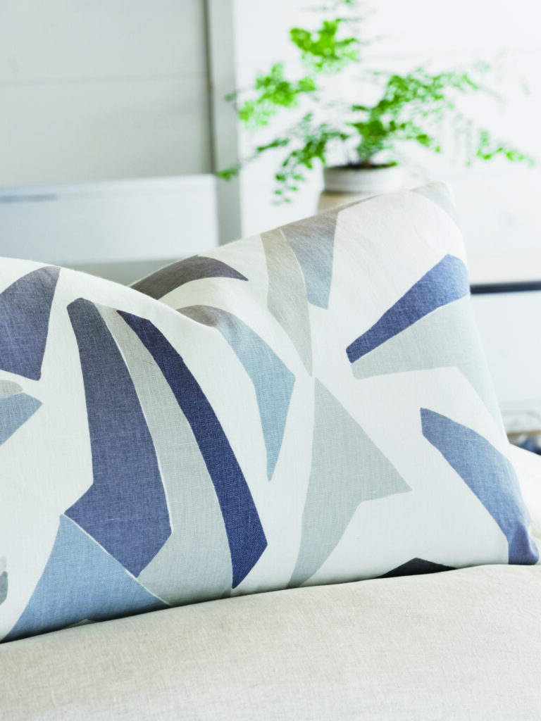 Custom decorative pillows near me - Eye on Design near Belleville, Shiloh, Swansea, St. Louis, Waterloo, Columbia